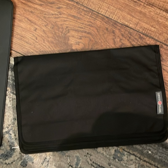 Lewis n Clark travel accessories - Picture 6 of 9